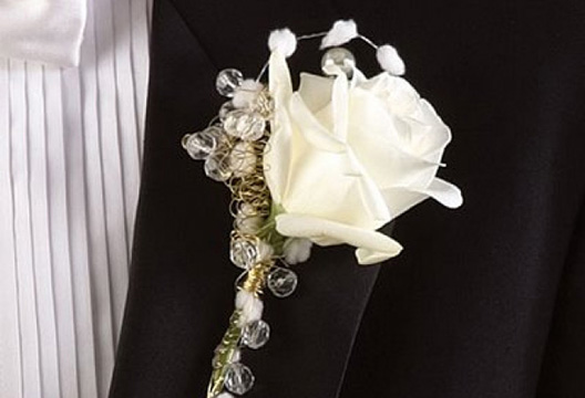 Бутоньерка 122